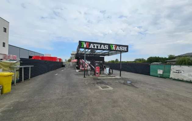 spalatorie auto self Tunari Matias Red